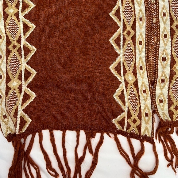 NWOT! Orange Creek Poncho - Picture 2 of 9